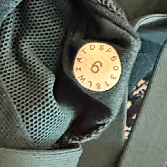 Lululemon 6 Free To Be Moved Bra Wildwood White Multi Green Jasper Stylish Bra - Picture 7 of 12